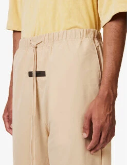ESSENTIALS Brand-patch Straight-leg Relaxed-fit Cotton-blend Trousers 9 ESSENTIALS Brand-patch Straight-leg Relaxed-fit Cotton-blend Trousers -Fit & Flow Clothing Sales Store R04126205 SAND ALT04